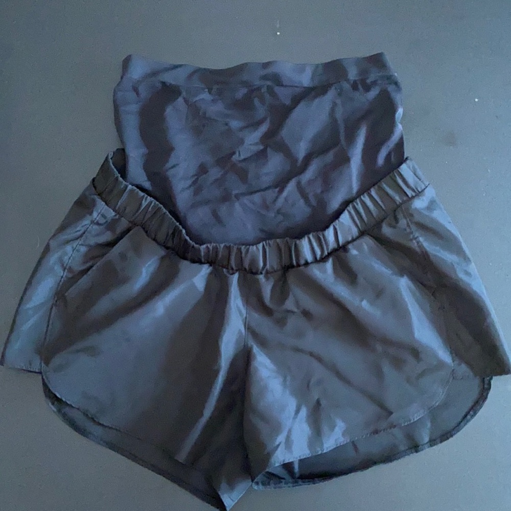 Maternity shorts